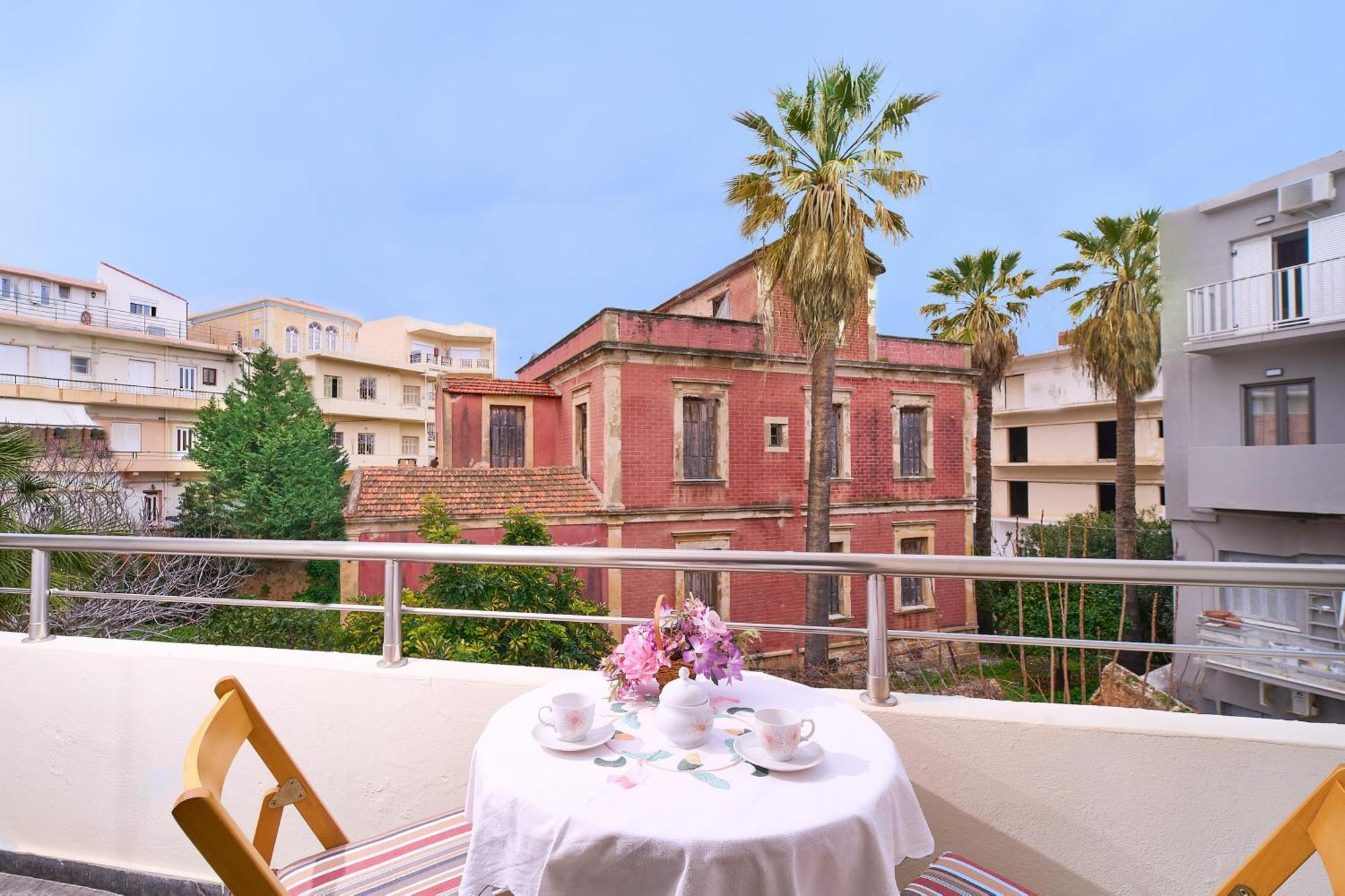 Spyridon Apartment In Chania Chania  Bagian luar foto